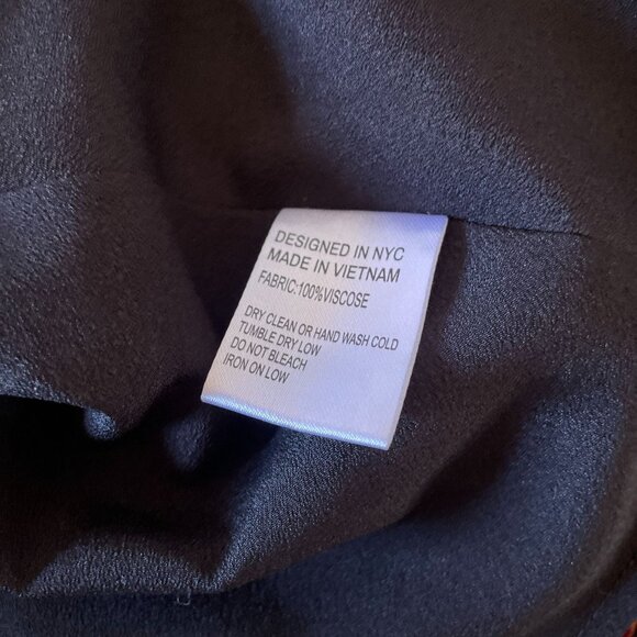 Yumi Kim Lexey Wrap Dress Cottage Floral Kingston Garden SZ M Twee Indie Dress - Picture 12 of 13